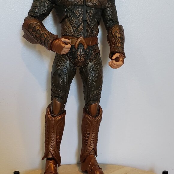 McFarlane Toys DC Justice League Movie Aquaman 7" Action Figure - Picture 3 of 6